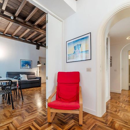 Casa Isabella Al Colosseo - FromhometoРим Екстериор снимка