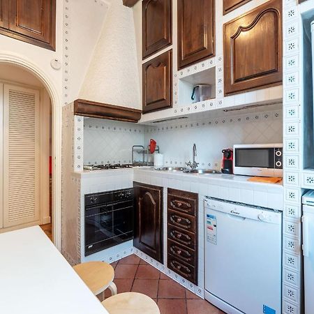 Casa Isabella Al Colosseo - FromhometoРим Екстериор снимка