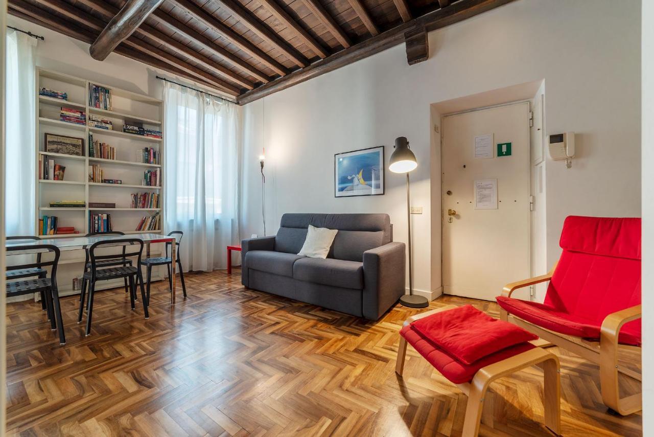 Casa Isabella Al Colosseo - FromhometoРим Екстериор снимка